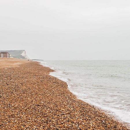 Seaview Beach House Stones Throws From The Sea By Air Premier Seaford Exterior photo