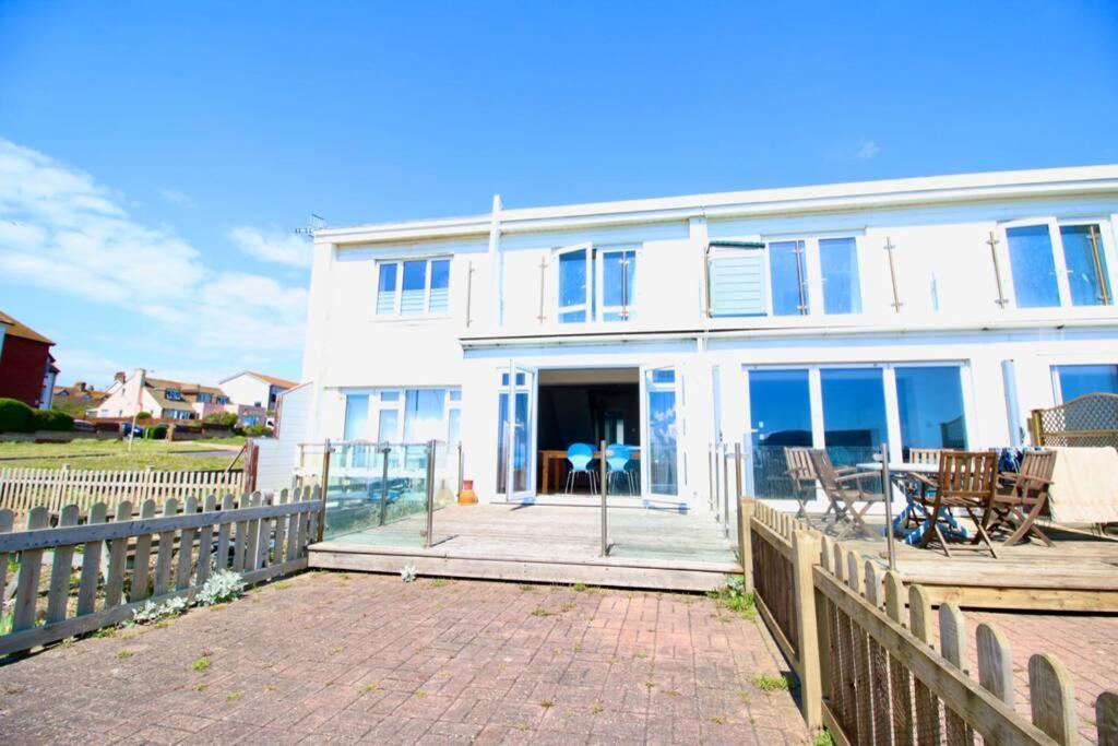 Seaview Beach House Stones Throws From The Sea By Air Premier Seaford Exterior photo