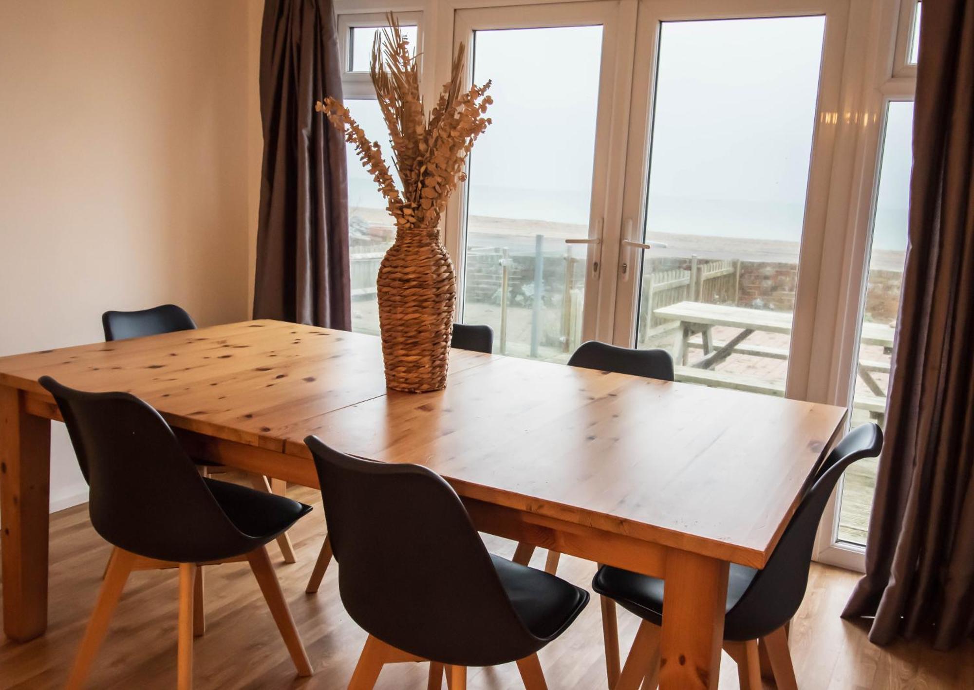 Seaview Beach House Stones Throws From The Sea By Air Premier Seaford Exterior photo