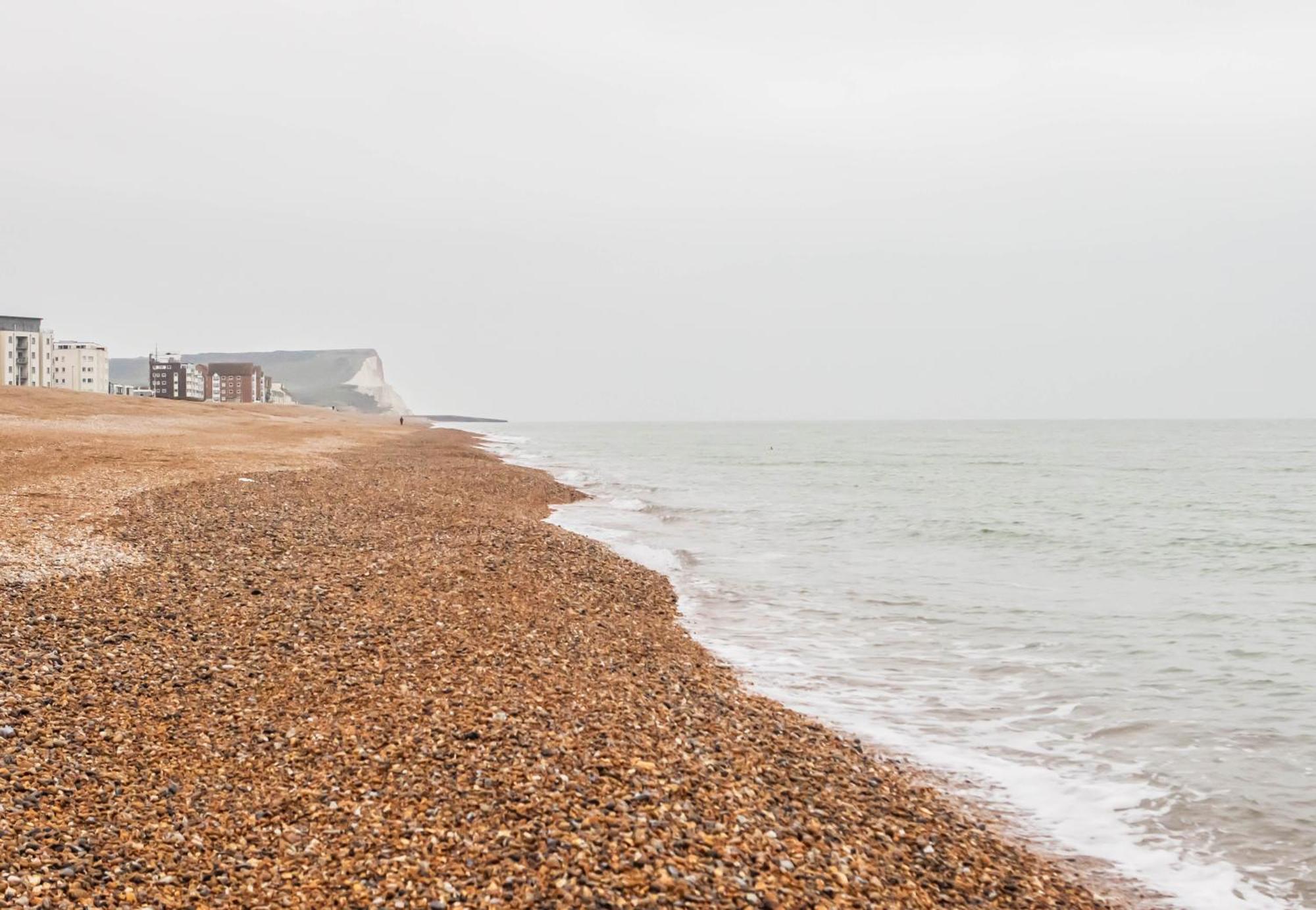 Seaview Beach House Stones Throws From The Sea By Air Premier Seaford Exterior photo